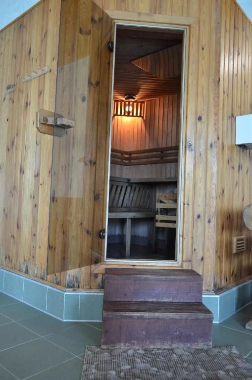 Дома для отпуска Cottage with sauna and pool Гродно-75